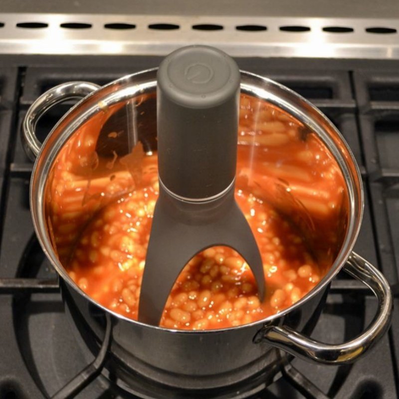 6cc74181-f438-4ca7-a97a-bf419882d737.jpg Kitchen Tool Automatic Triangle Egg Beater, Multipurpose Mixer - Image 1